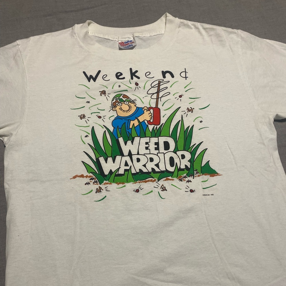 Weekend w e e d warrior cartoon vintage tee